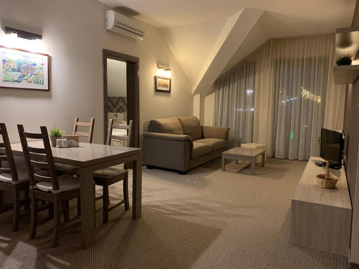 Stayinn Granat Apartments - Next To Gondola Lift Bansko Bagian luar foto